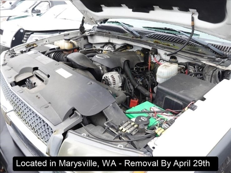 2004-chevrolet-3500-image-16