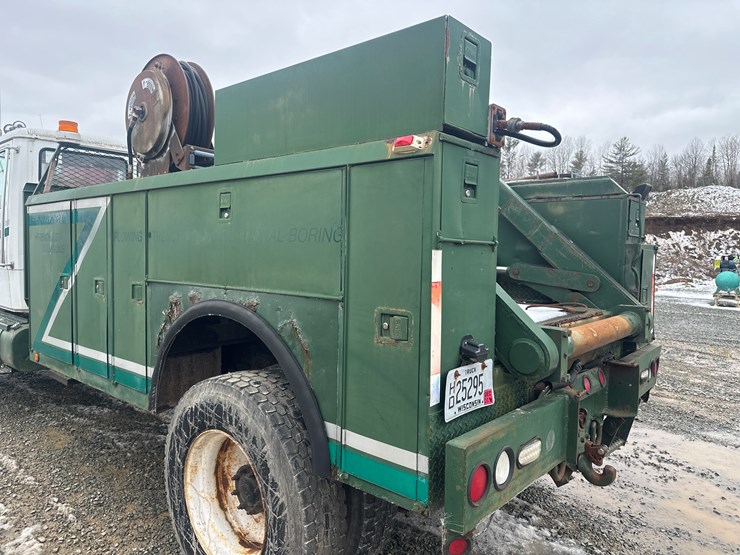 1998-massey-ferguson-8-image-21