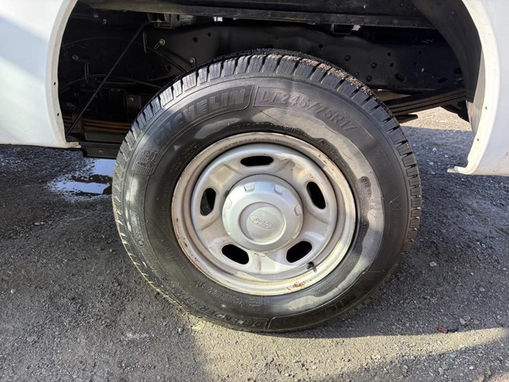 2011-ford-f250-image-8