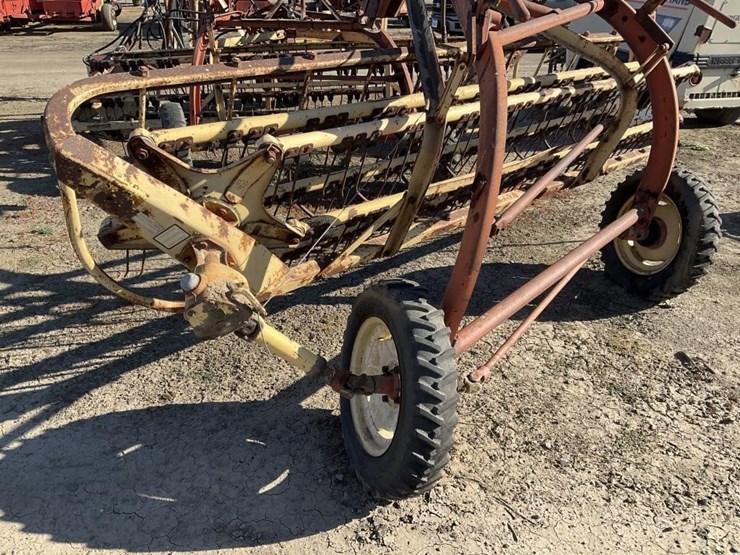 new-holland-260-image-14