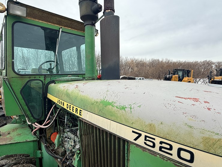 1973-john-deere-7520-image-14