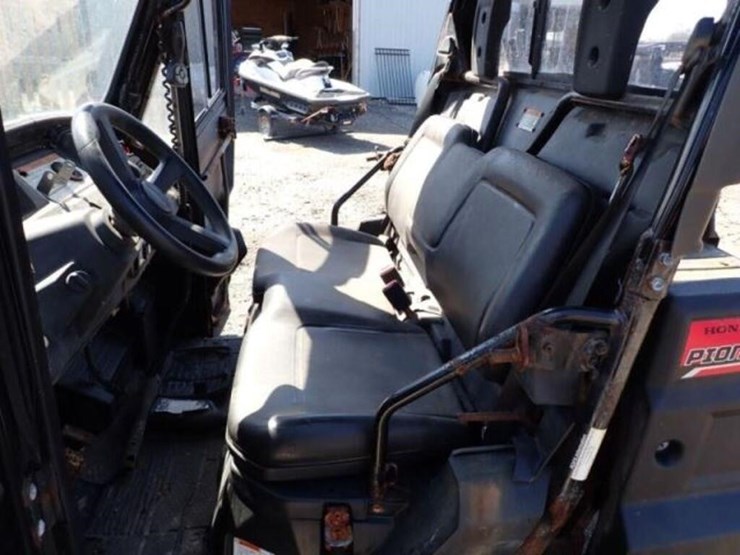 2016-pioneer-4x4-image-17