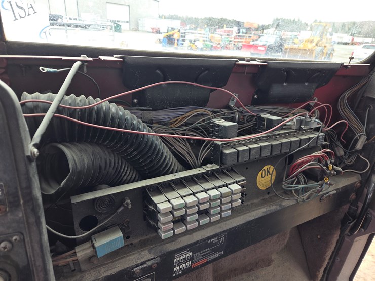 1993-international-9200-image-62