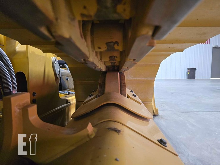 2002-caterpillar-d3-lgp-image-38