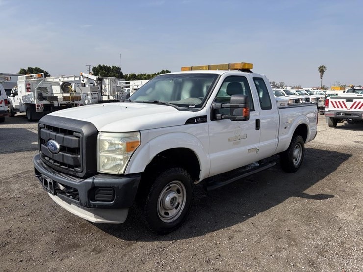 2011-ford-f250-image-1