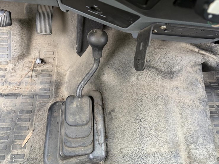 2011-ford-f250-image-18