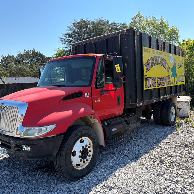 2005 INTERNATIONAL DURASTAR 4400