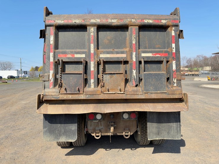 2001-mack-rd688s-image-4