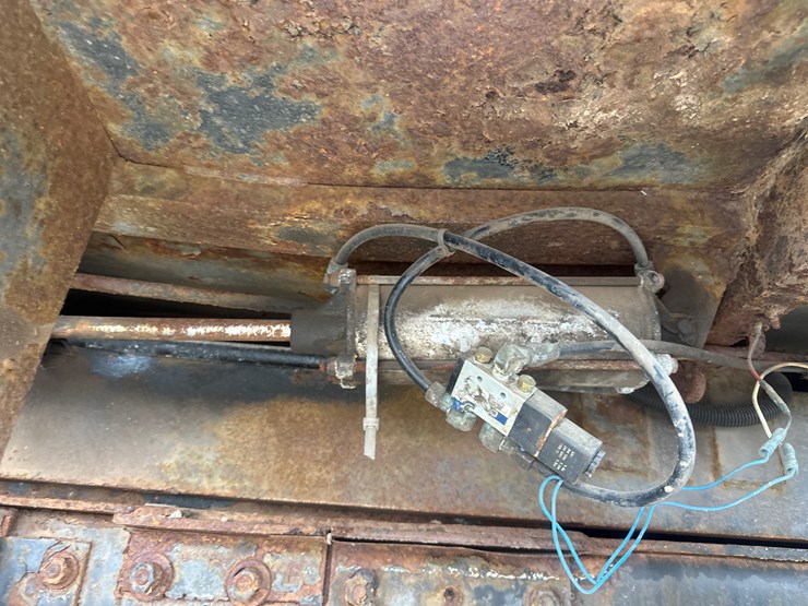 1986-mack-dm686s-image-48