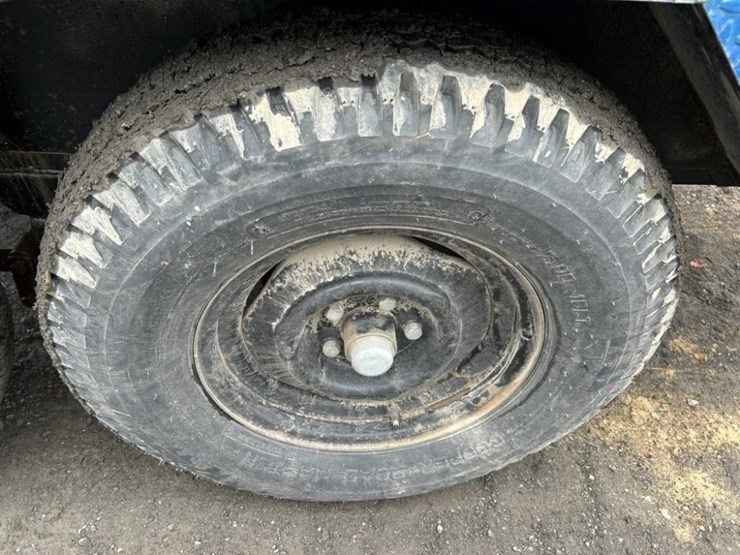 john-deere-208-image-13