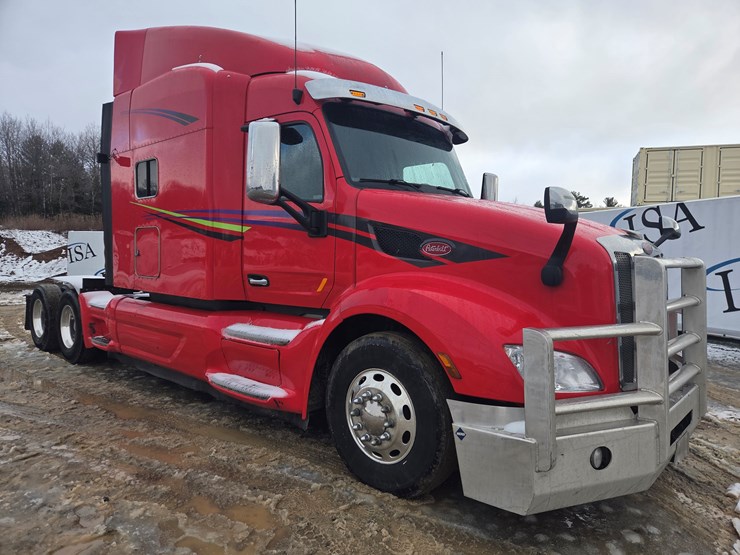 peterbilt-579-image-7