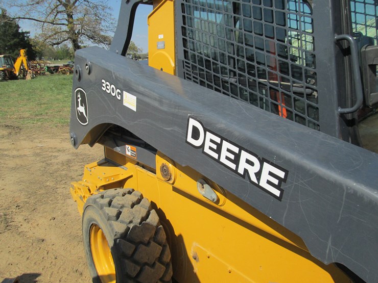 deere-330g-image-14