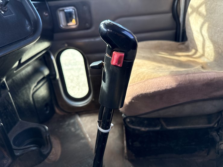 2004-peterbilt-378-image-51