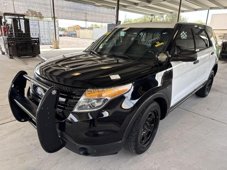 2013-ford-explorer-image-4