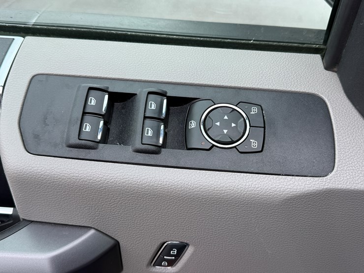 2018-ford-f550-image-57