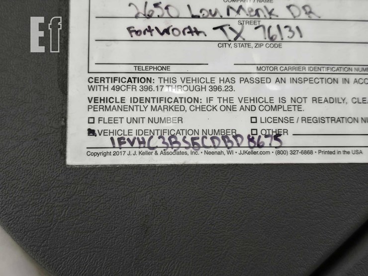 2012-freightliner-m2-106-image-44