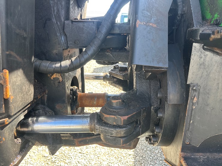 deere-1110e-image-32