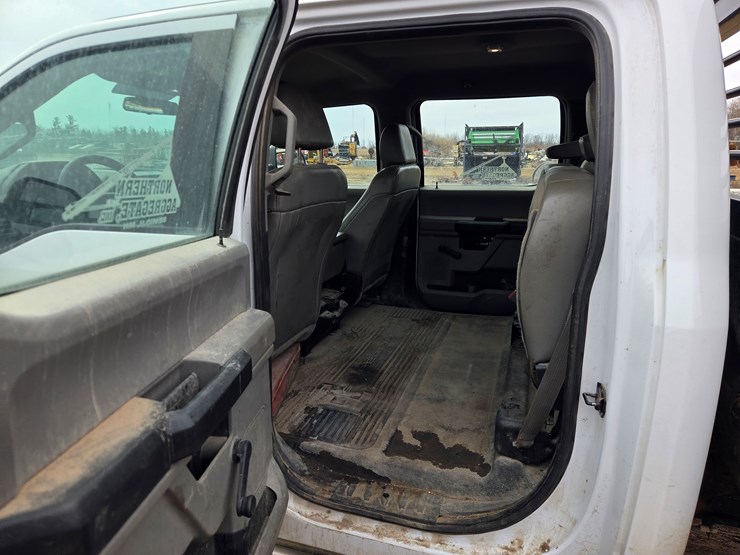 2017-ford-f350-image-39