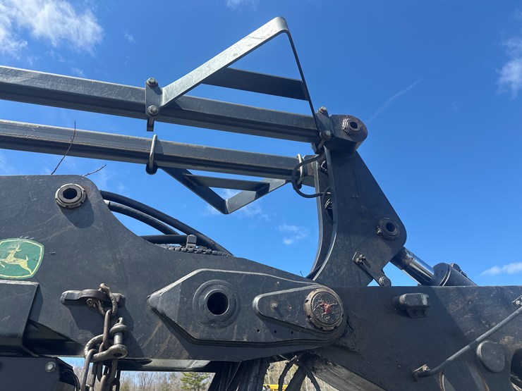 2011-deere-1270e-image-43