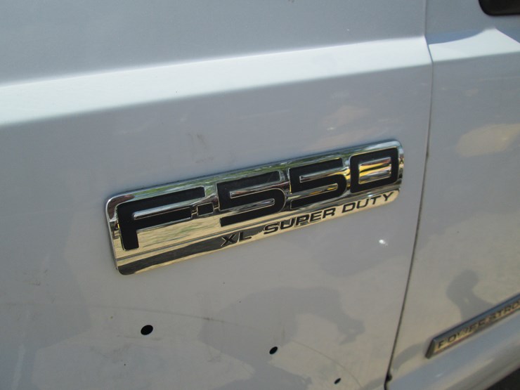 2007-ford-f550-image-38