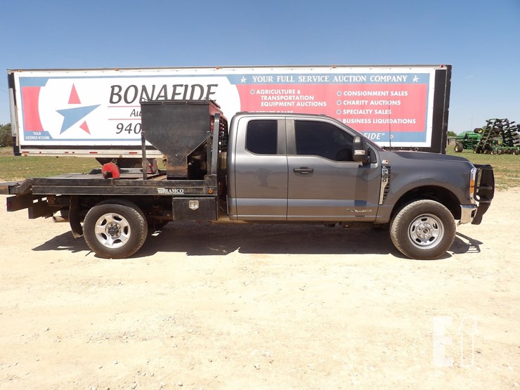 2023-ford-f350-image-7