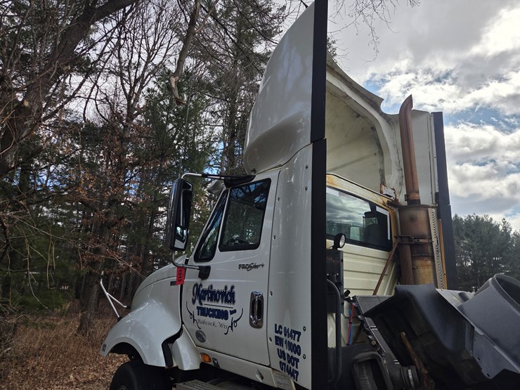 2012-international-prostar-image-16