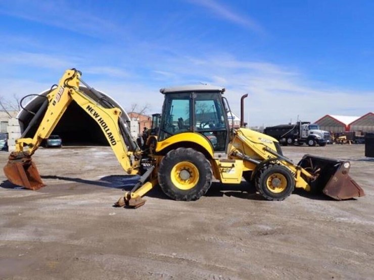 2012-new-holland-b95b-image-4