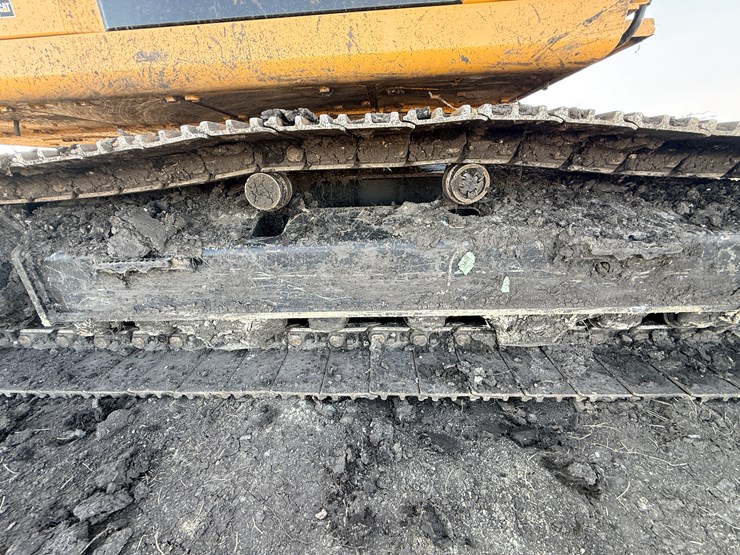 caterpillar-340-image-58