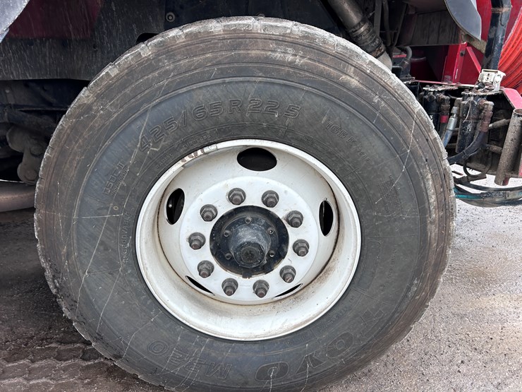 #1690-•-2013-international-7500-6x4-hydro-excavation-truck-image-76