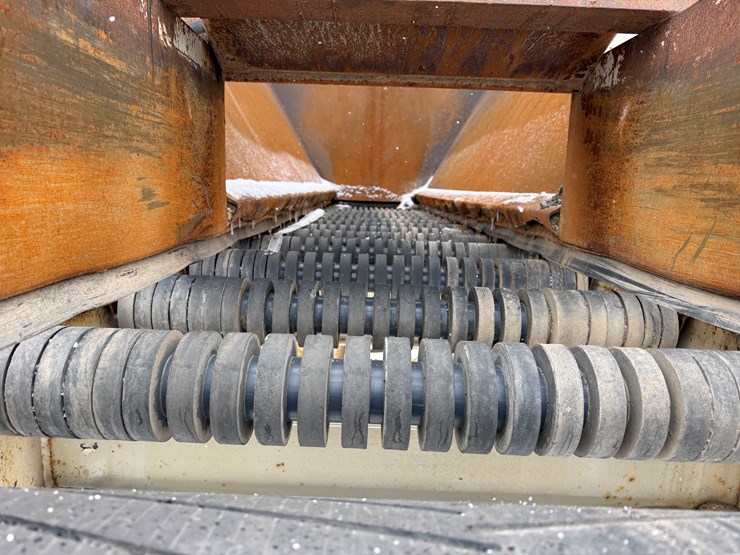 #2210-•-fabtek-14'x96"x128"-feeder-bin-image-18