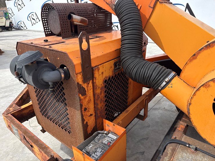 2009-massey-ferguson-8-image-18