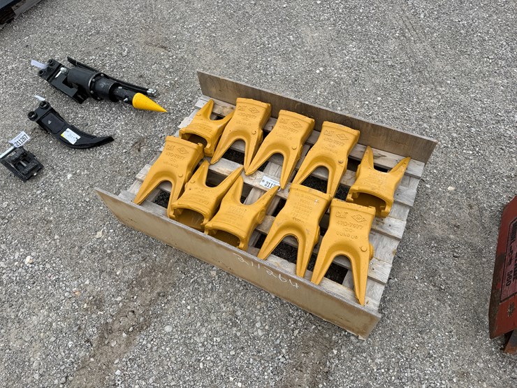 caterpillar-10-image-1