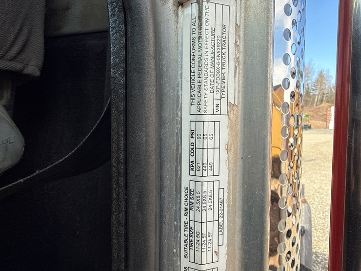 2004-peterbilt-378-image-66