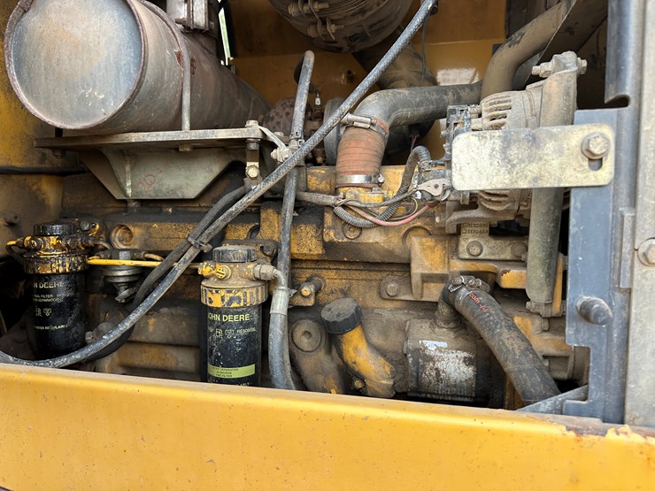 2005-deere-544j-image-36