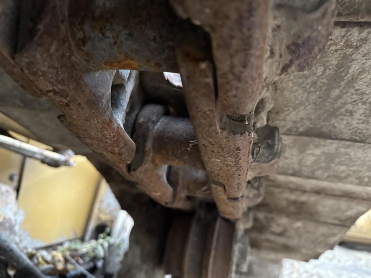 2006-caterpillar-d5n-lgp-image-47