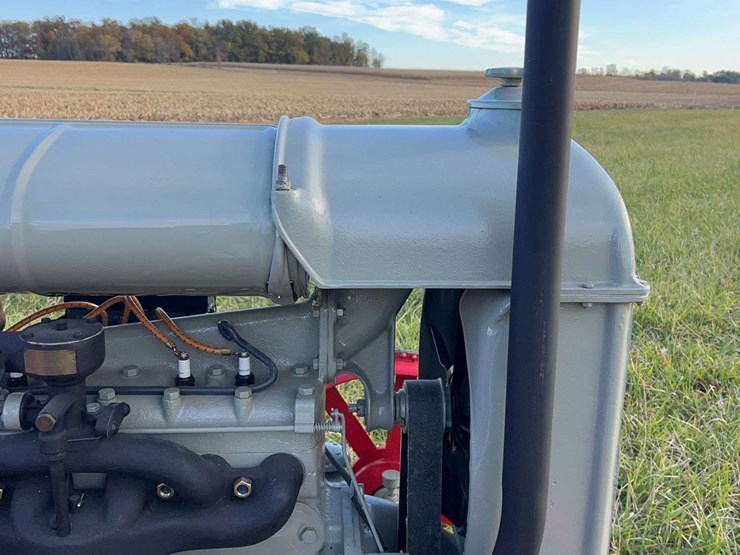 1922-fordson-tractor-image-21