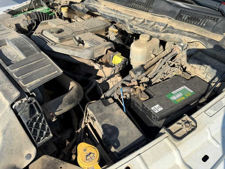 #2034-•-2012-ram-5500-heavy-duty-service-truck-image-17