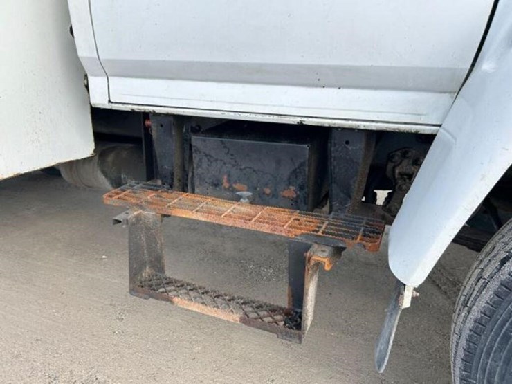 1997-ford-f800-image-35