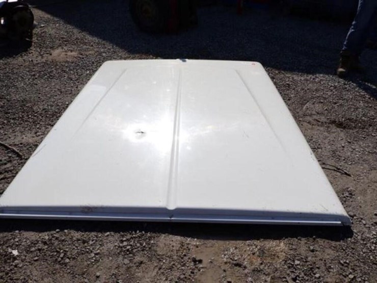 are-7-ft-tonneau-cover-image-2