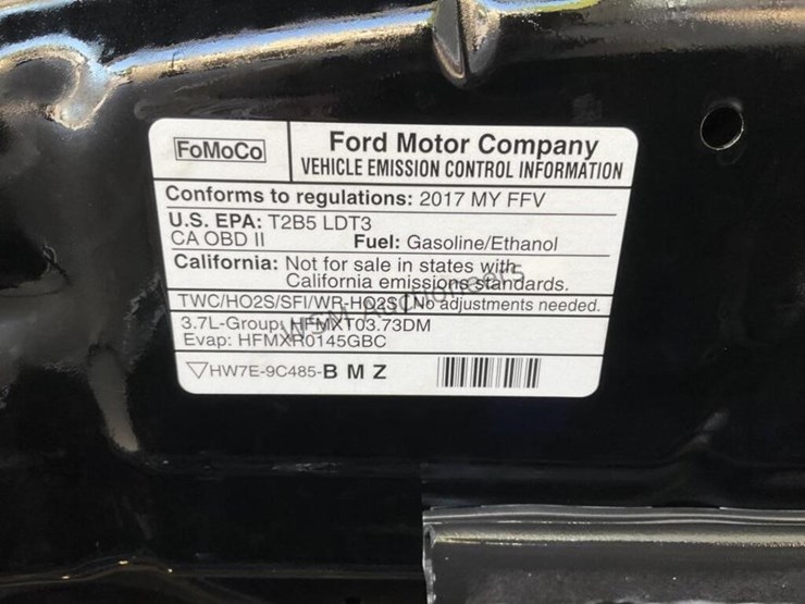 2017-ford-explorer-image-13