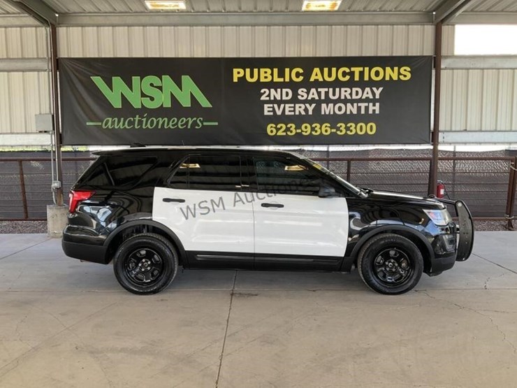 2016-ford-explorer-image-1