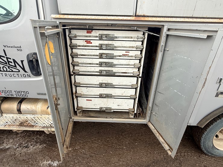 2004-caterpillar-c7-image-36