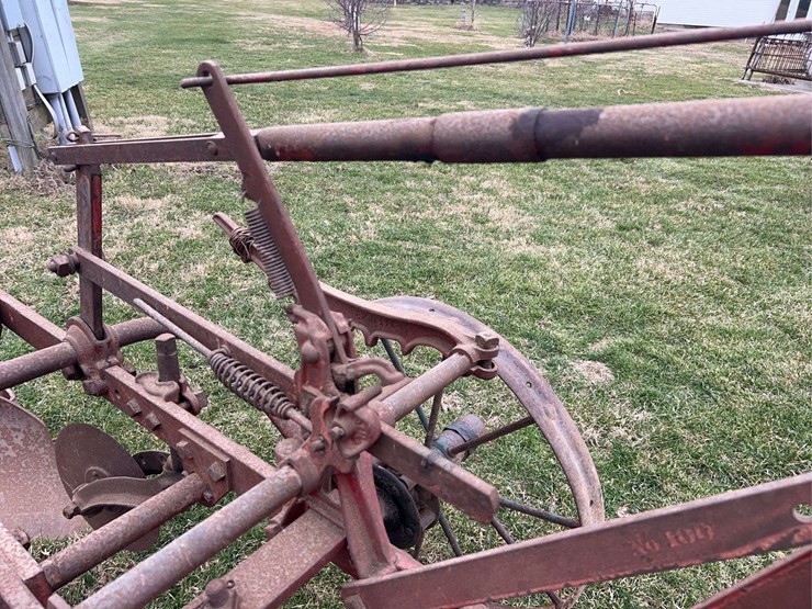 oliver-no.-100-plow-image-14
