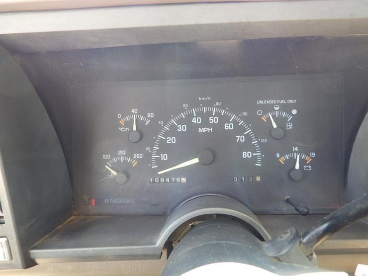 1994-chevrolet-3500-image-28