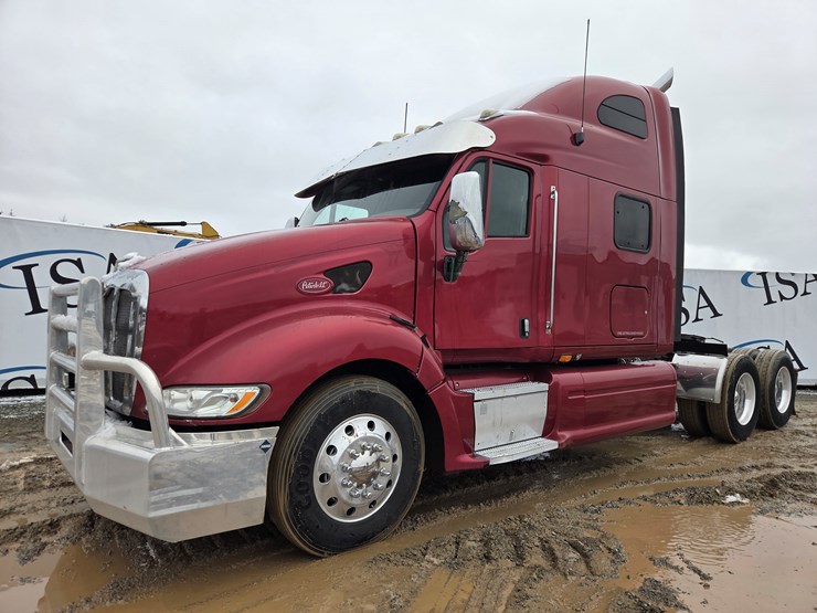 2007-peterbilt-387-image-1