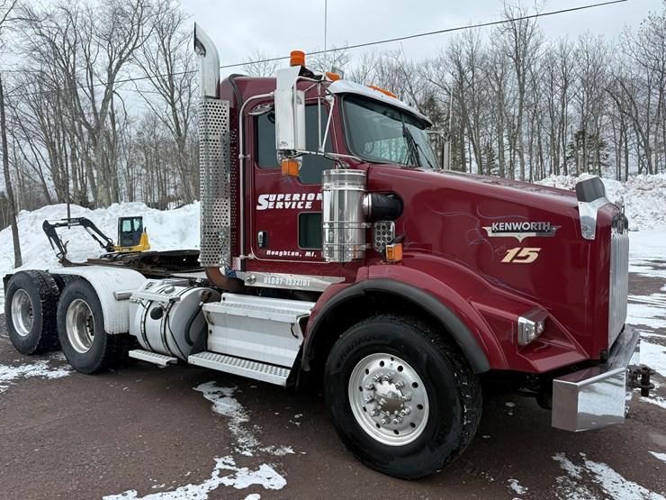 2011-kenworth-t800-image-7