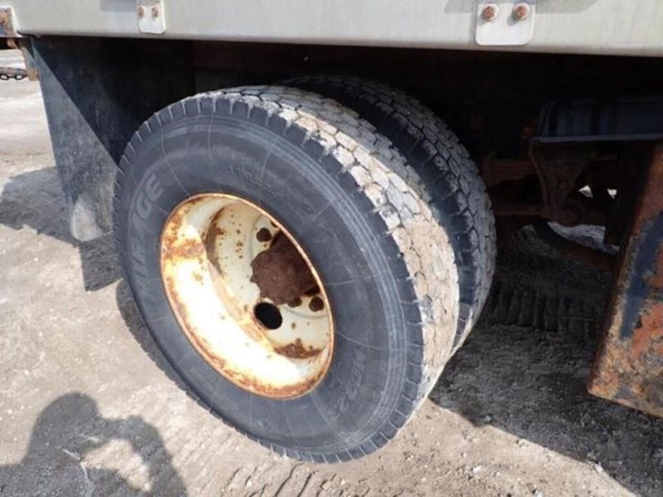 2012-ford-f750-xlt-image-49