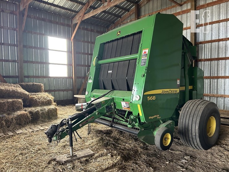 2011-john-deere-568-image-1