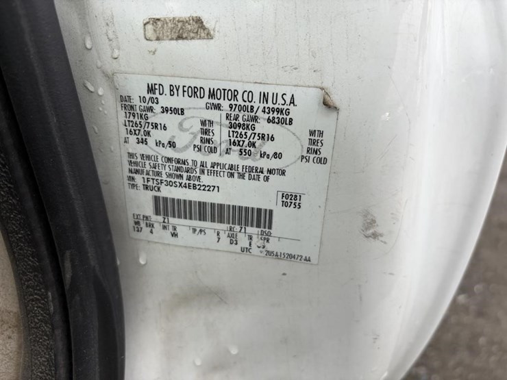 2004-ford-f350-image-18