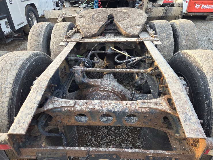 2013-international-prostar-image-28